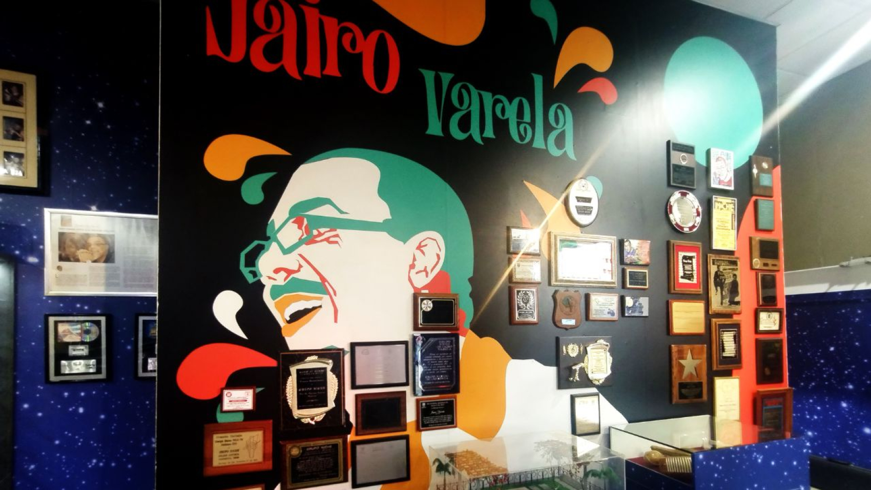 ‘Tocando el cielo con las manos’ en memoria de Jairo Varela