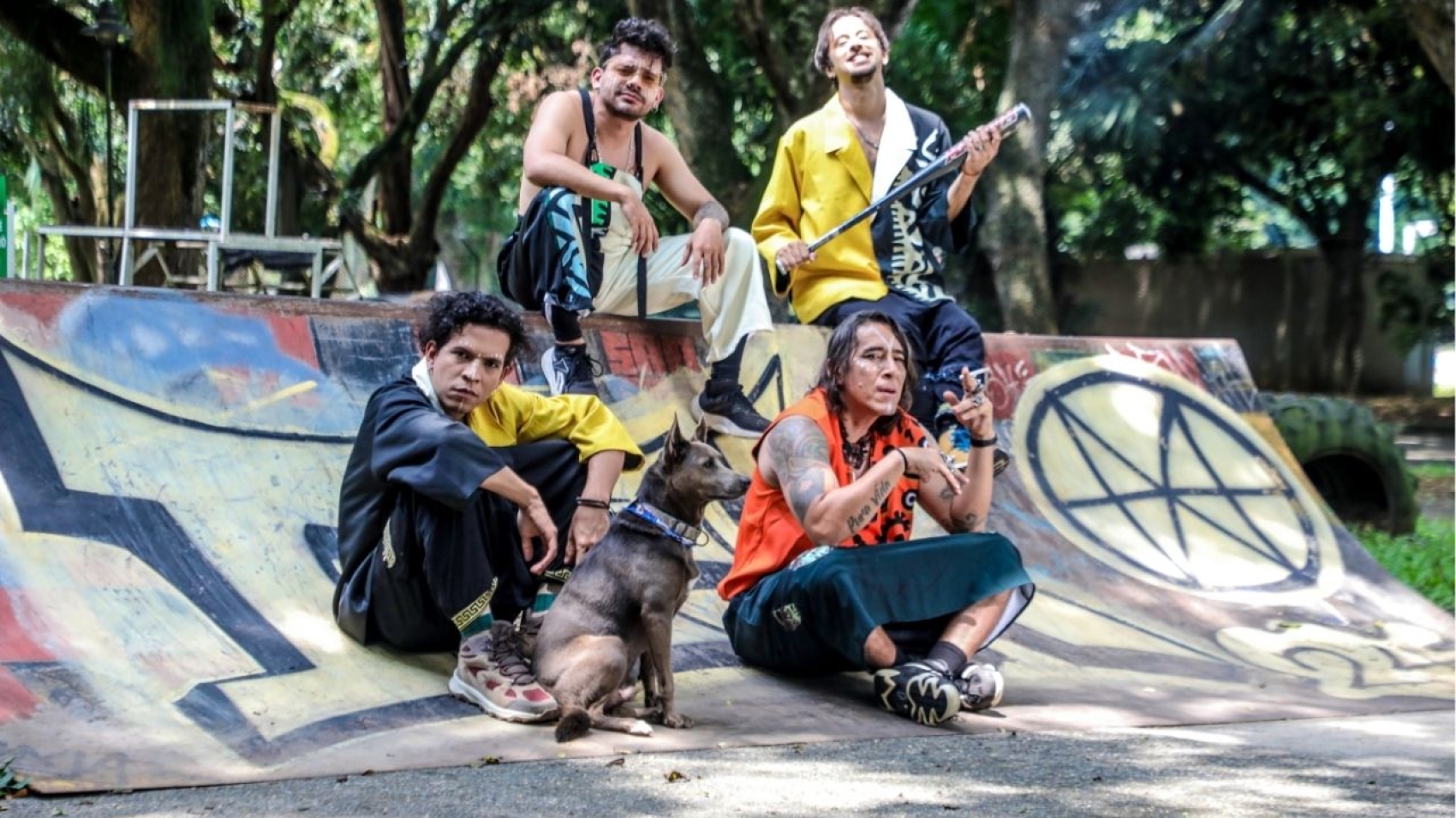 RA - La Culebra - Amigos Imaginarios (2)