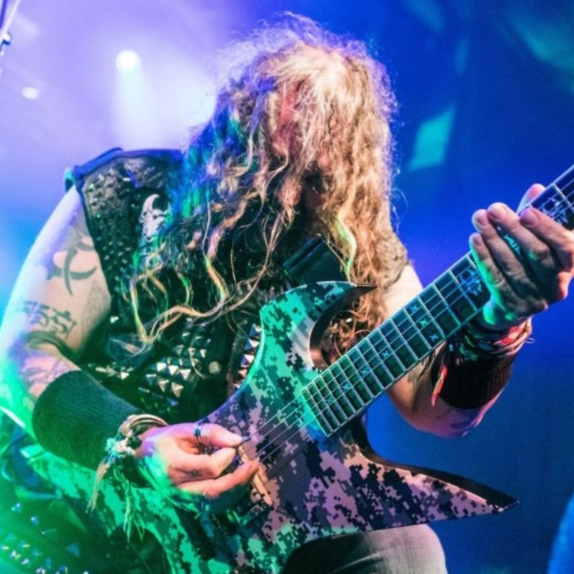 max-cavalera-rituales-sangre-y-profecias-de-belo-horizonte-a-babilonia