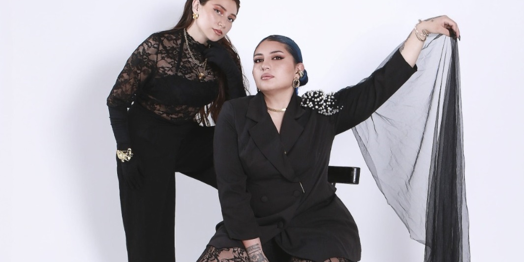 Left & Right - Different Worlds 1