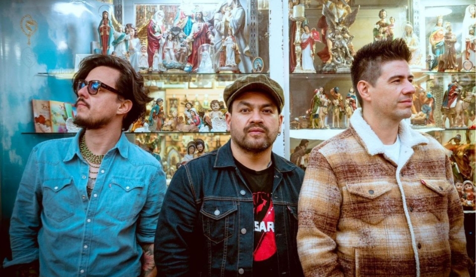 Radio Jaguar-Somos del Mundo