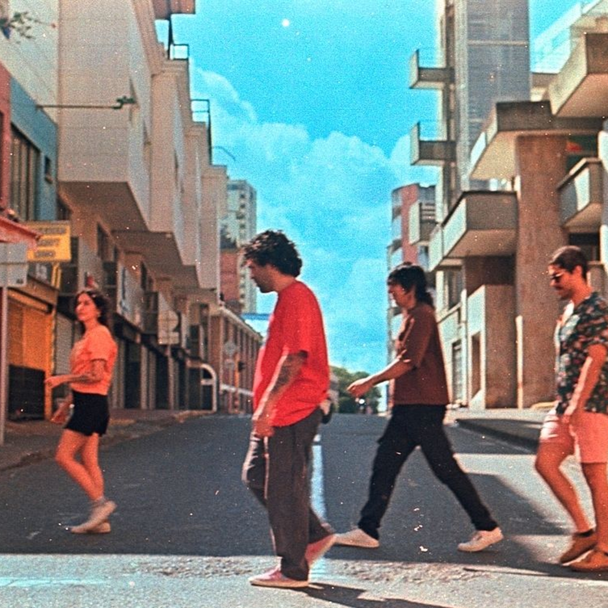 Últimos Nietos ‘Otro Día Más’