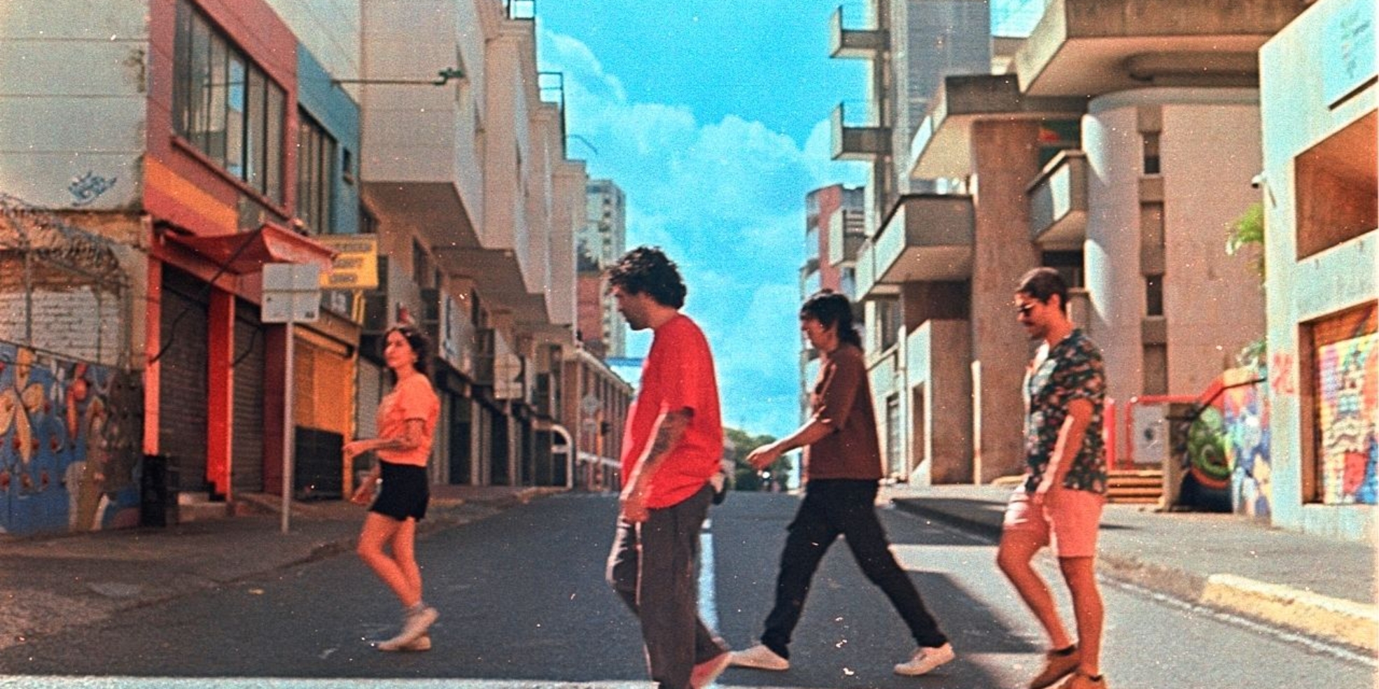 Últimos Nietos ‘Otro Día Más’