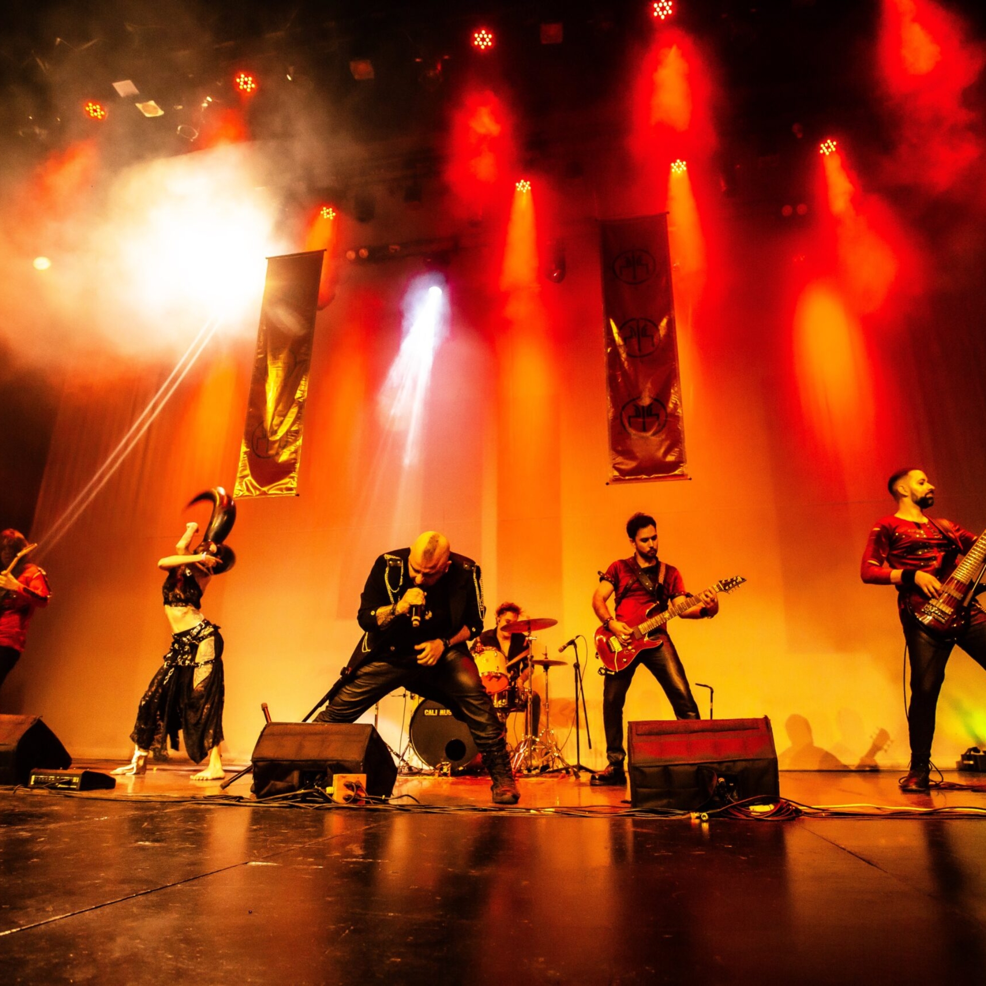 6-Show junto a banda Internacional