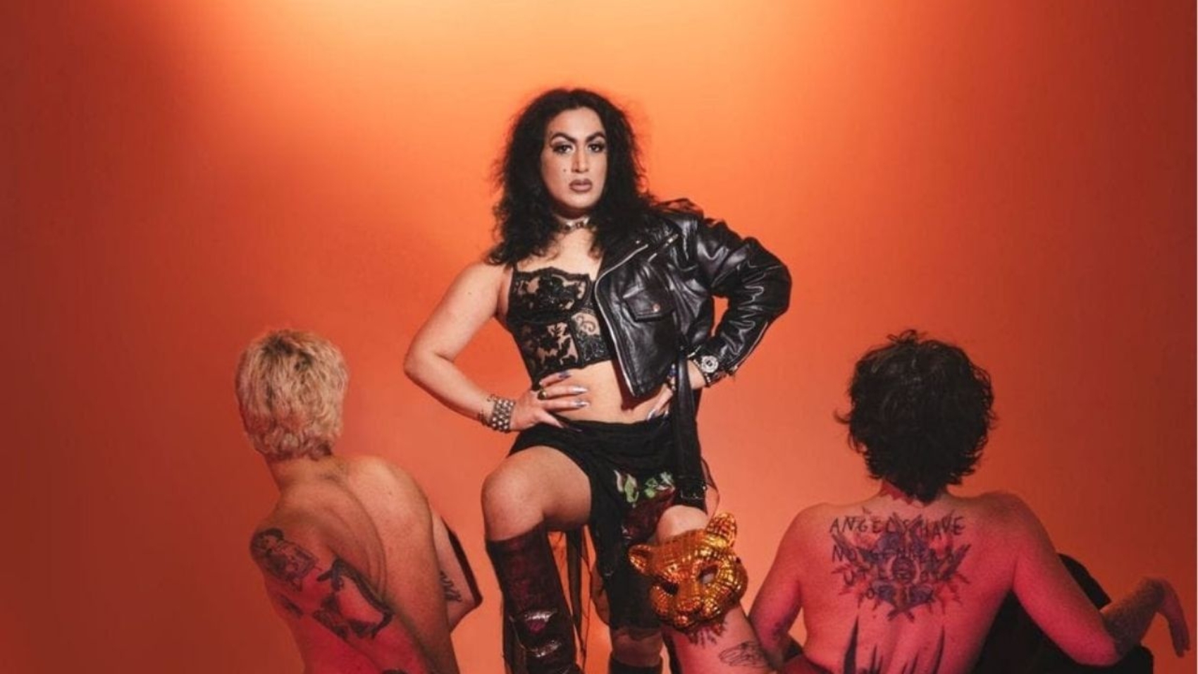 Bustié ‘Perimeters of Love’