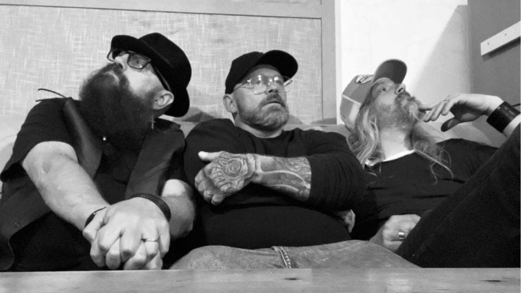 Whaledog y ‘Give It All’
