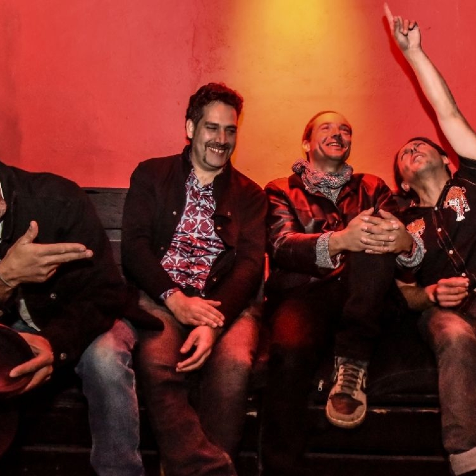 los-gaviotas-cosmopolitan-girl-punk-rock