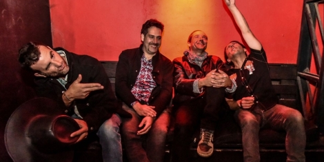 los-gaviotas-cosmopolitan-girl-punk-rock