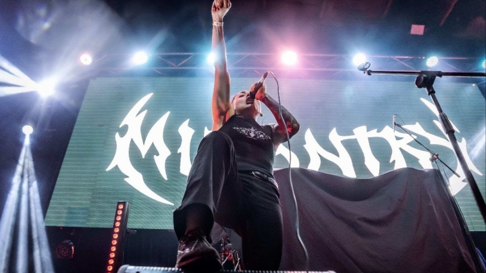 misantry-unleashed-condemned-alive-album-en-vivo