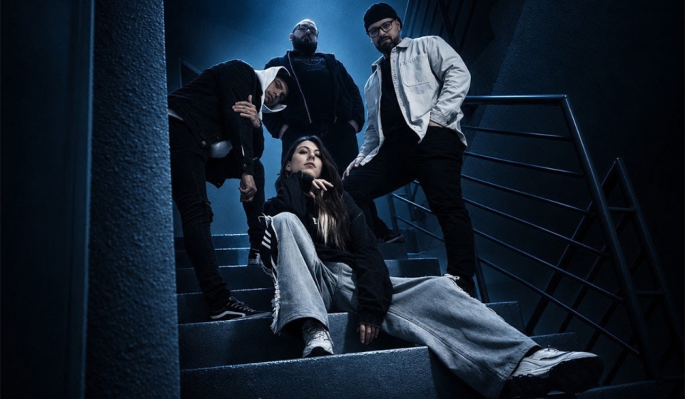 moment-resilience-album-debut-tres-canciones