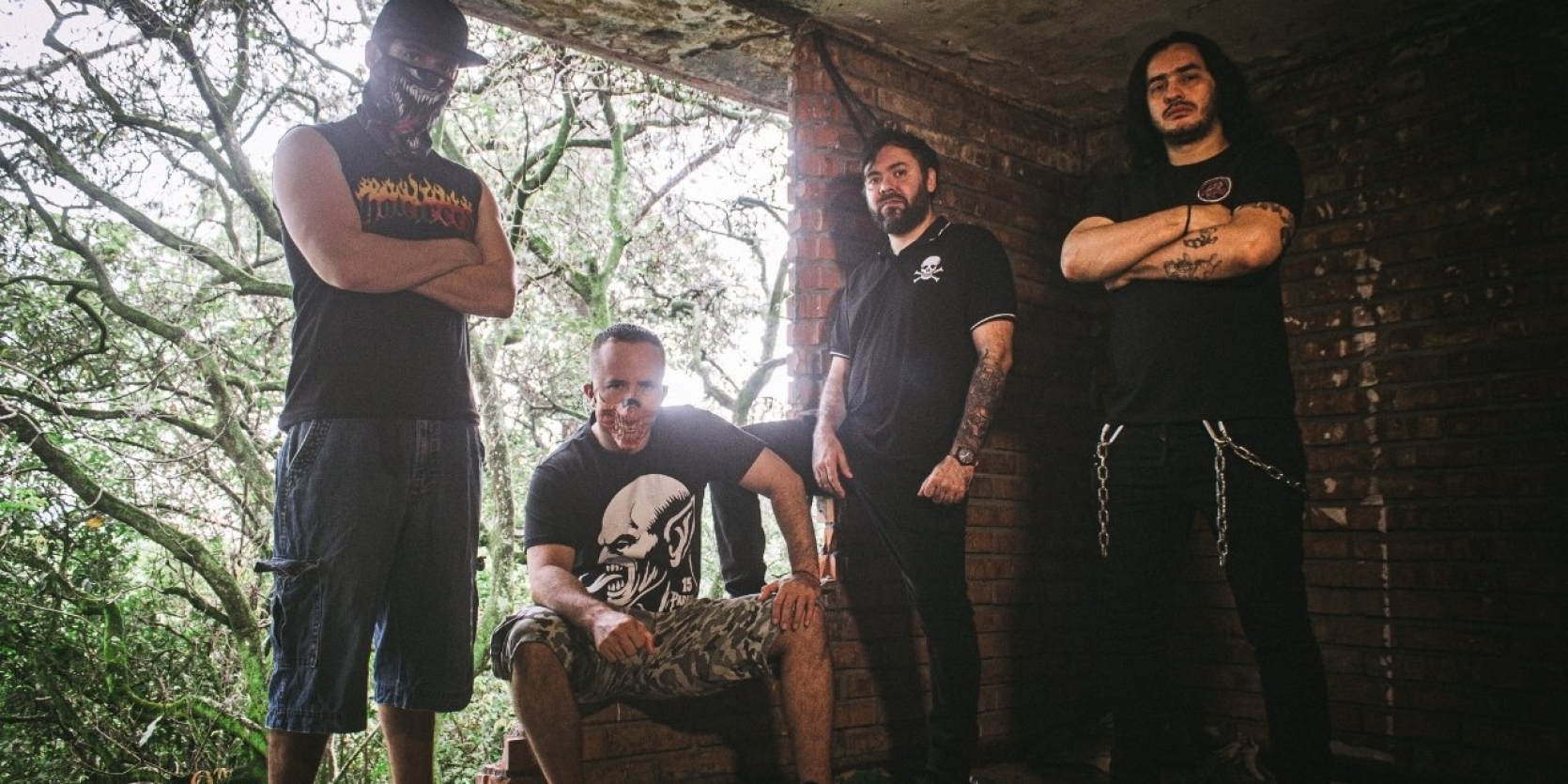 parasite-rivers-of-blood-violencia-politica