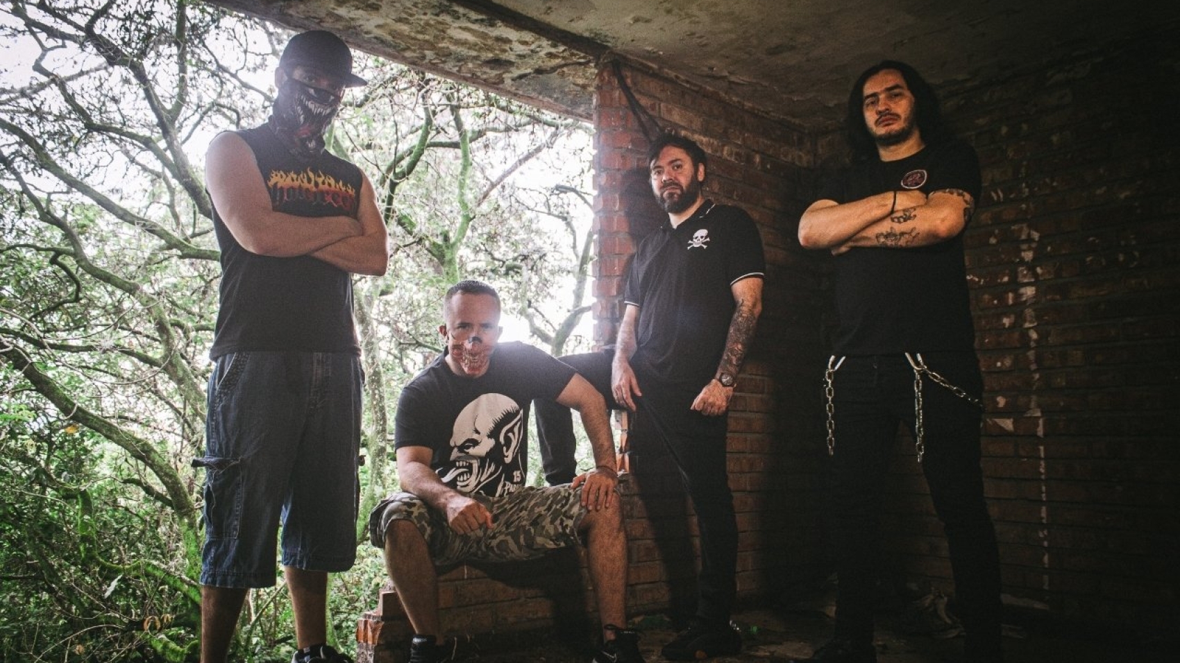 parasite-rivers-of-blood-violencia-politica